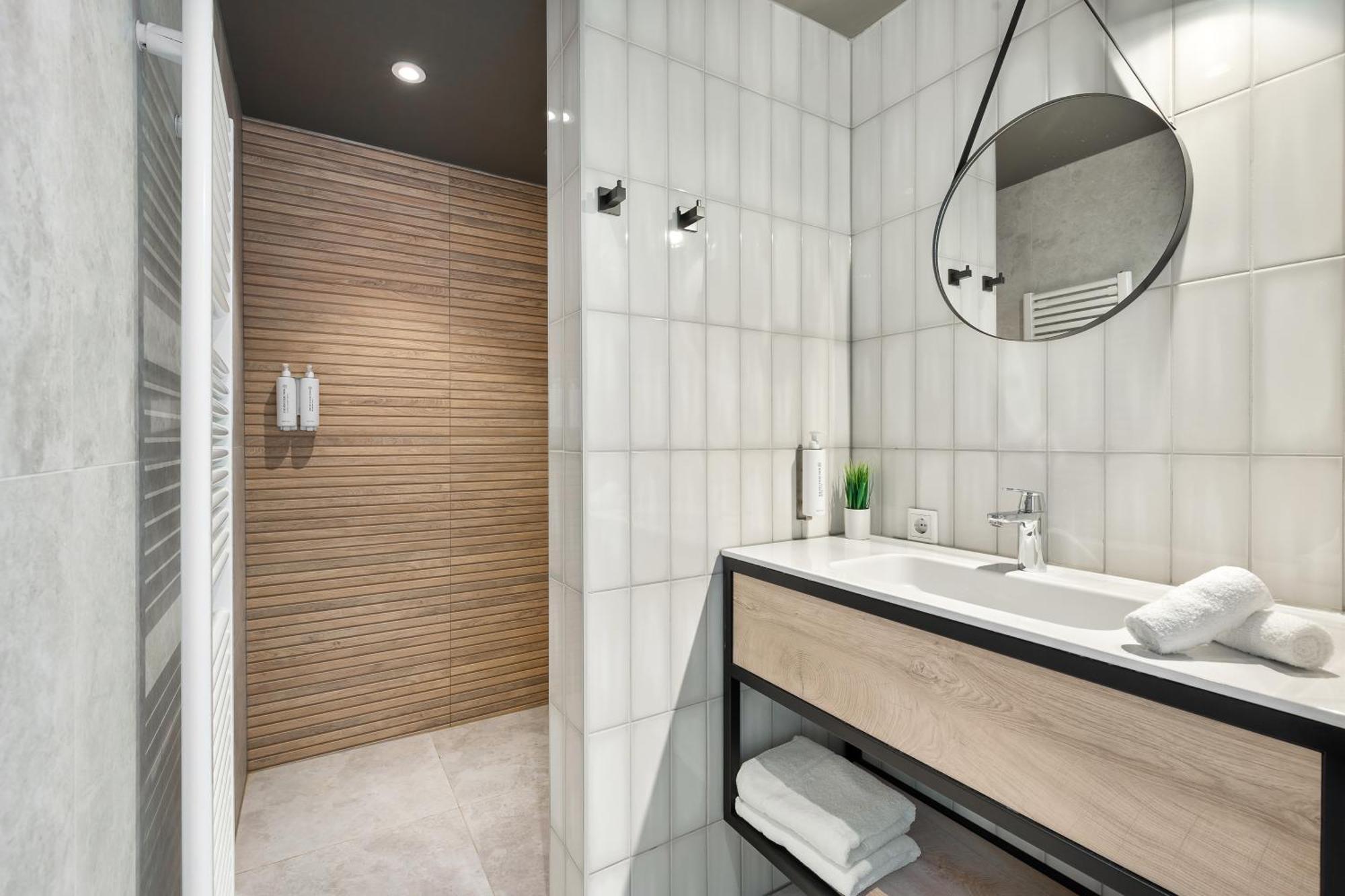 Suites Boulevard 17 Βλισίνγκεν Δωμάτιο φωτογραφία